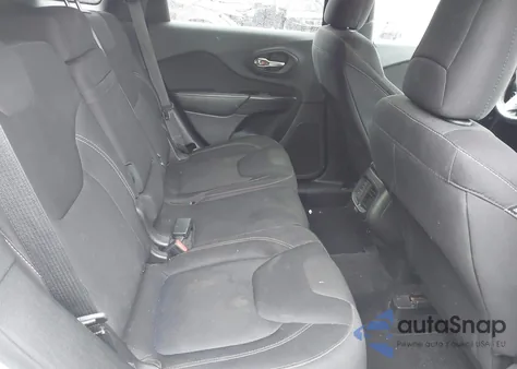 2015 Jeep Cherokee Latitude z USA, uszkodzony, nr VIN 1C4PJMCB0FW528403